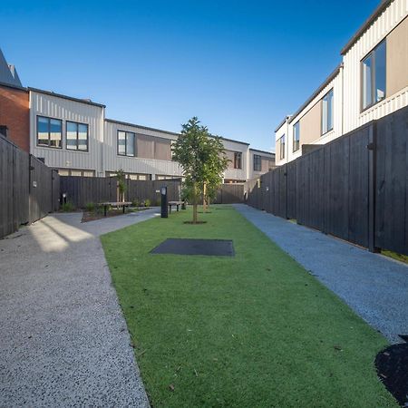 Modern Townhouse Close To City With Full Kitchen - Ellerslie Auckland Buitenkant foto