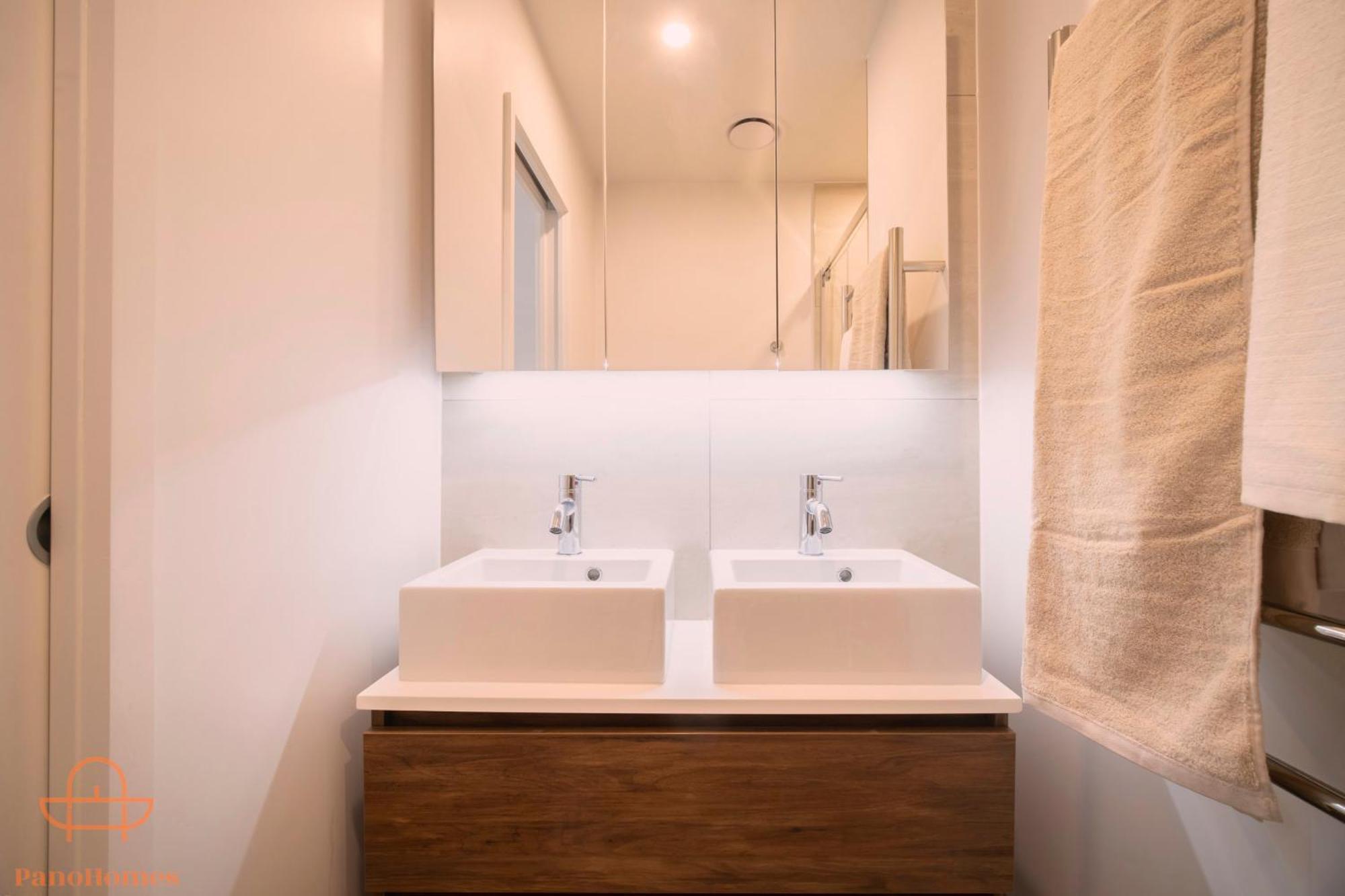Modern Townhouse Close To City With Full Kitchen - Ellerslie Auckland Buitenkant foto