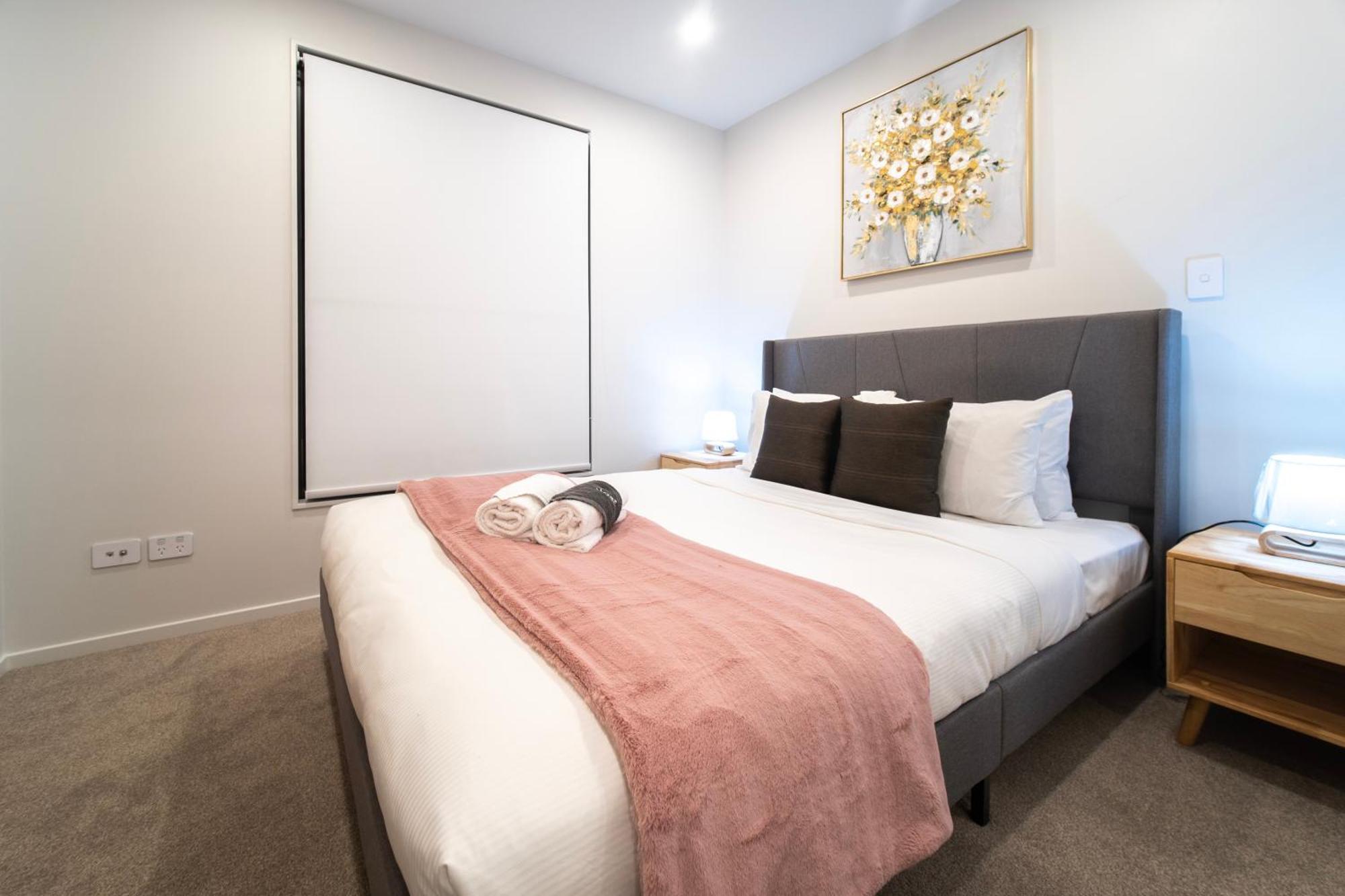 Modern Townhouse Close To City With Full Kitchen - Ellerslie Auckland Buitenkant foto